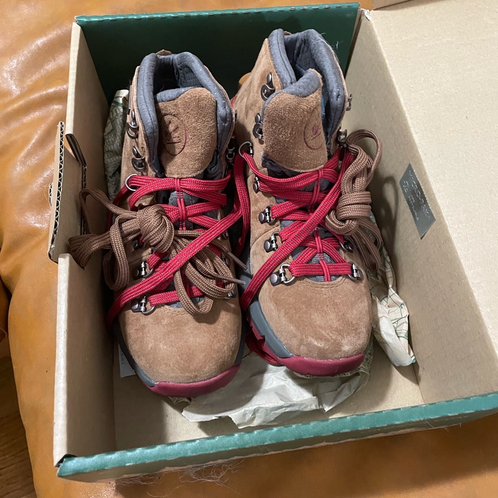 Brand new Danner hiking boots